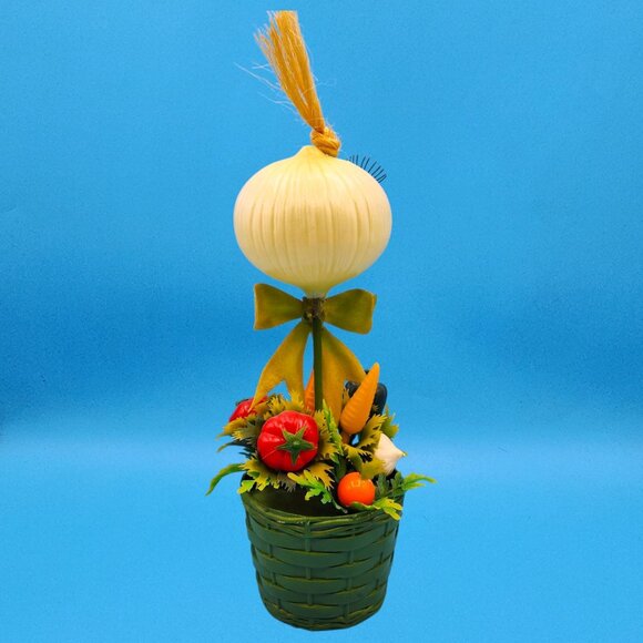 Vintage 1968 Kitsch Onion Head Lady Flower Pot Anthropomorphic Veggie Hong Kong - Picture 5 of 11